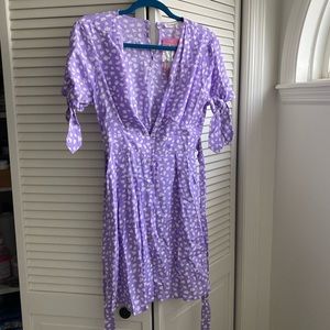 BNWT Beautiful purple leopard dress with sleeve ties size Medium